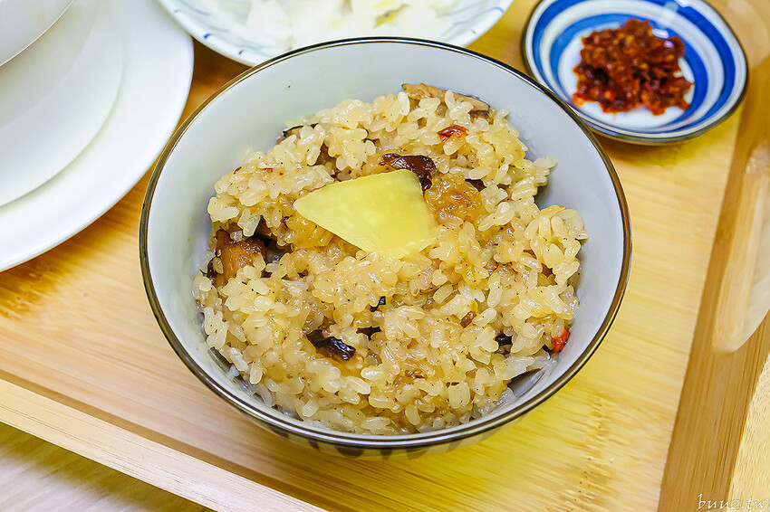 香Q油飯配佛跳牆,吉日起油飯·煲湯·手路菜,總鋪師傳承好手藝,煲湯手路菜一人獨享好幸福!