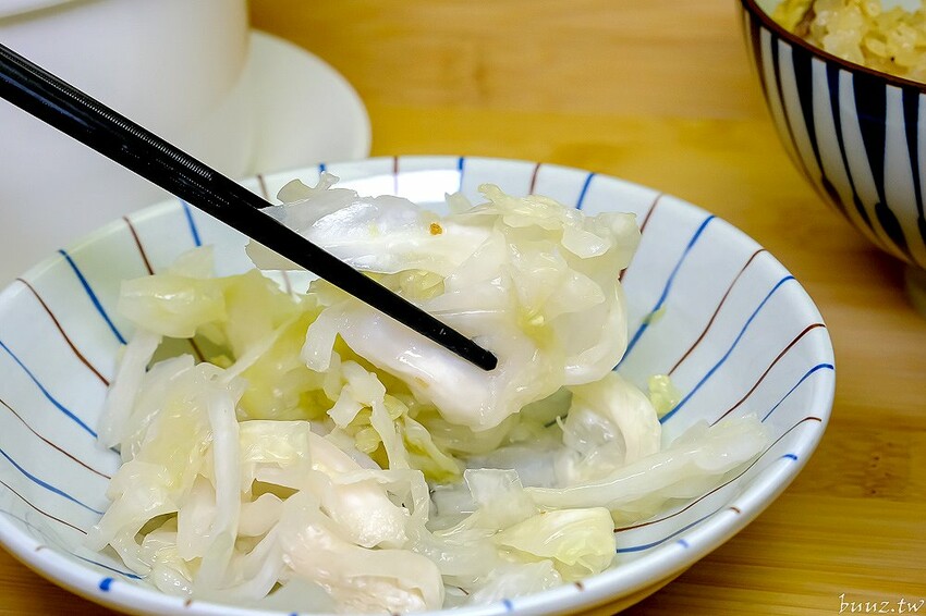 香Q油飯配佛跳牆,吉日起油飯·煲湯·手路菜,總鋪師傳承好手藝,煲湯手路菜一人獨享好幸福!