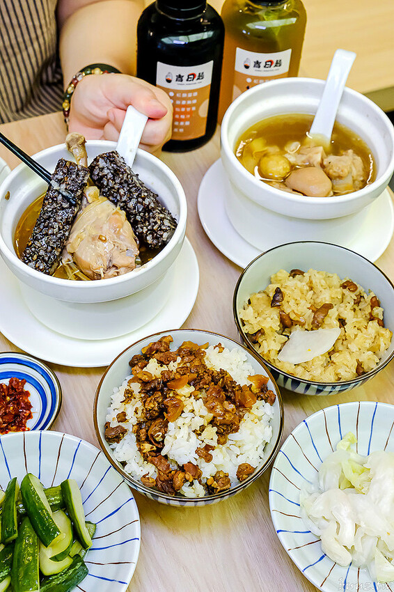 香Q油飯配佛跳牆,吉日起油飯·煲湯·手路菜,總鋪師傳承好手藝,煲湯手路菜一人獨享好幸福!