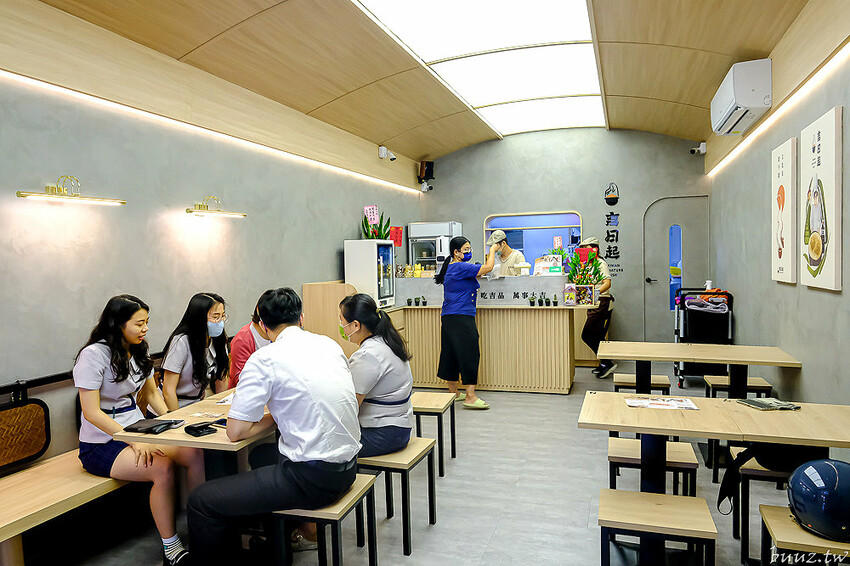 香Q油飯配佛跳牆,吉日起油飯·煲湯·手路菜,總鋪師傳承好手藝,煲湯手路菜一人獨享好幸福!