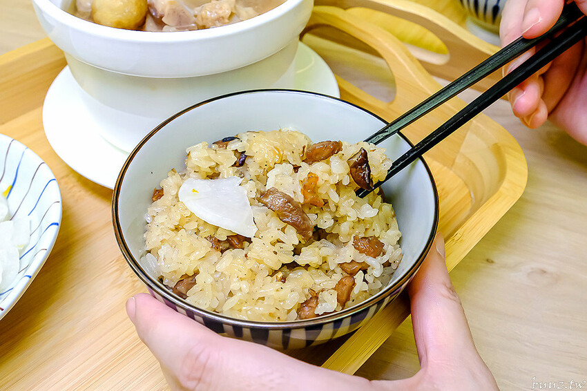 香Q油飯配佛跳牆,吉日起油飯·煲湯·手路菜,總鋪師傳承好手藝,煲湯手路菜一人獨享好幸福!