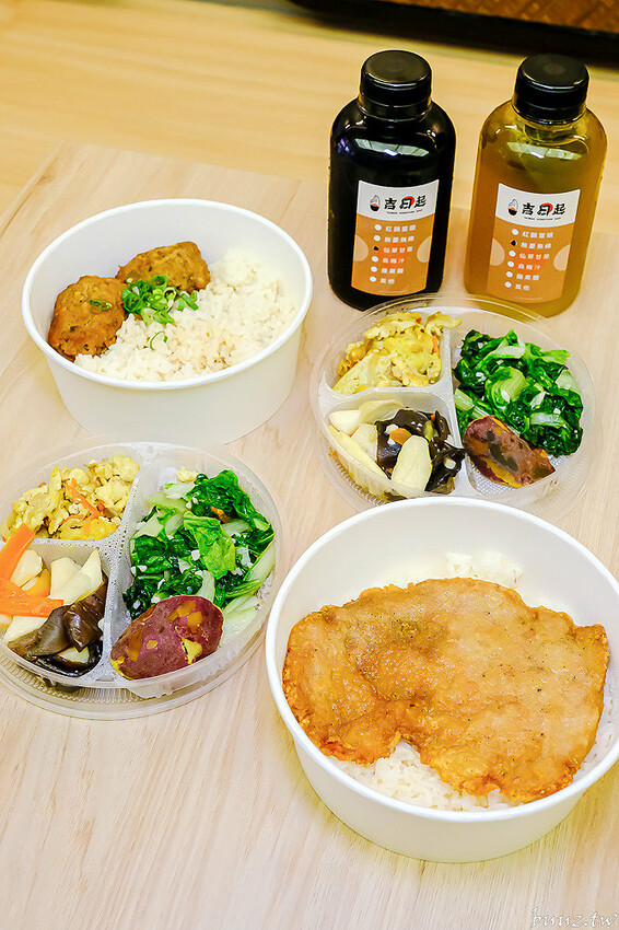 香Q油飯配佛跳牆,吉日起油飯·煲湯·手路菜,總鋪師傳承好手藝,煲湯手路菜一人獨享好幸福!