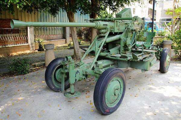 軍史公園：【南投集集景點】軍史公園 ~南投自行車半日遊軍事迷最愛