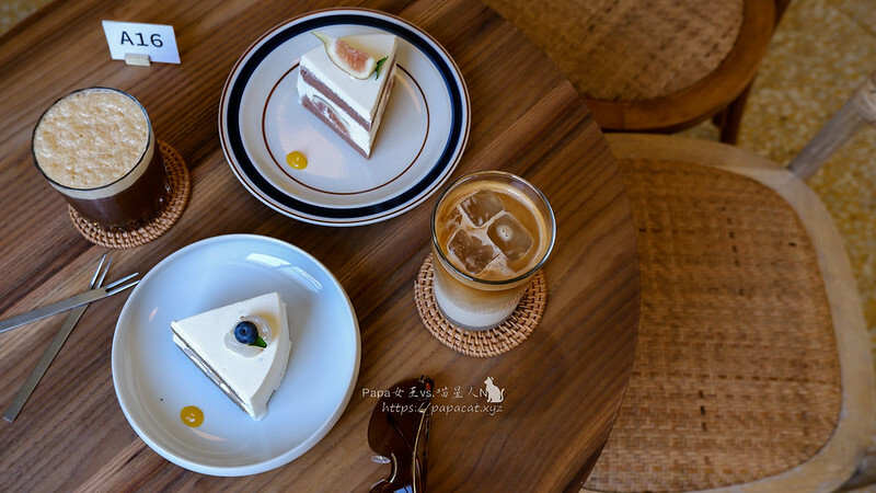 台中西區 |咖啡 鐵木 Ironwood台中草悟店 擠進草悟道咖啡戰區 今天想喝點什麼…別忘了點蛋糕