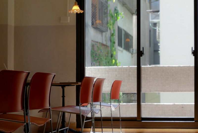 台中西區 |咖啡 鐵木 Ironwood台中草悟店 擠進草悟道咖啡戰區 今天想喝點什麼…別忘了點蛋糕