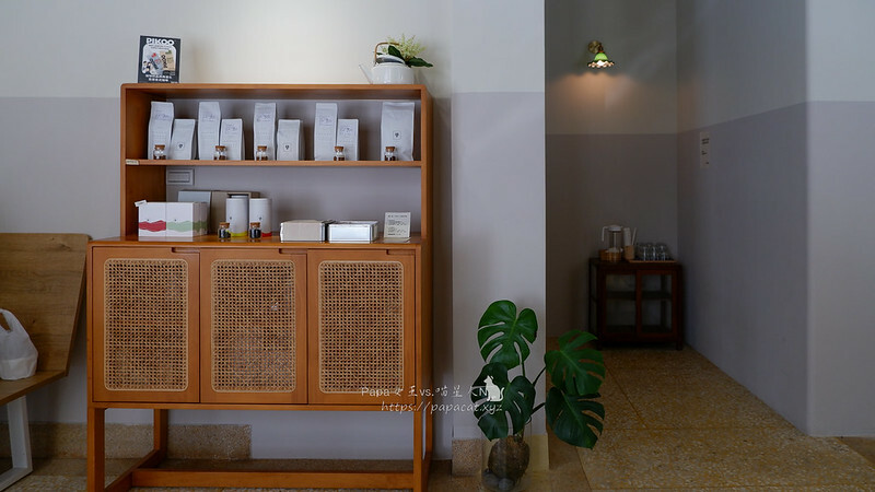 台中西區 |咖啡 鐵木 Ironwood台中草悟店 擠進草悟道咖啡戰區 今天想喝點什麼…別忘了點蛋糕