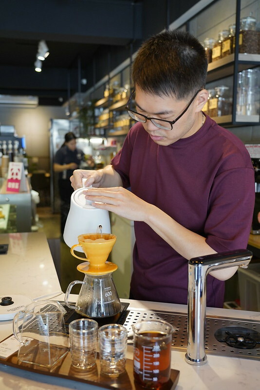 慕光咖啡工作室(ML coffee) | 物超所值的車庫咖啡館。(桃園咖啡館/精品手沖咖啡 /自家烘焙/桃園下午茶)