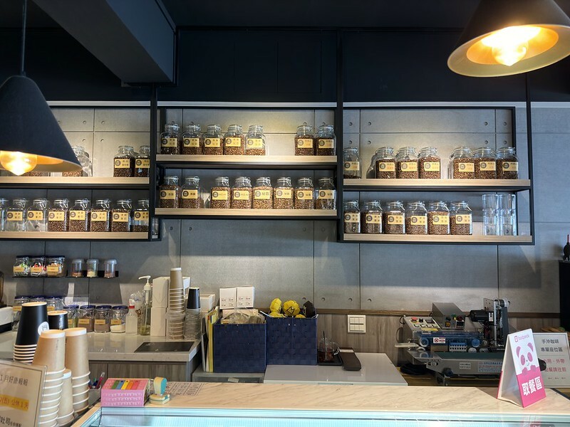 慕光咖啡工作室(ML coffee) | 物超所值的車庫咖啡館。(桃園咖啡館/精品手沖咖啡 /自家烘焙/桃園下午茶)