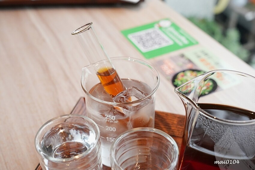 桃園咖啡廳推薦|慕光咖啡工作室~職人手沖咖啡專門店、限量冰滴咖啡、週三輕拿鐵特價中