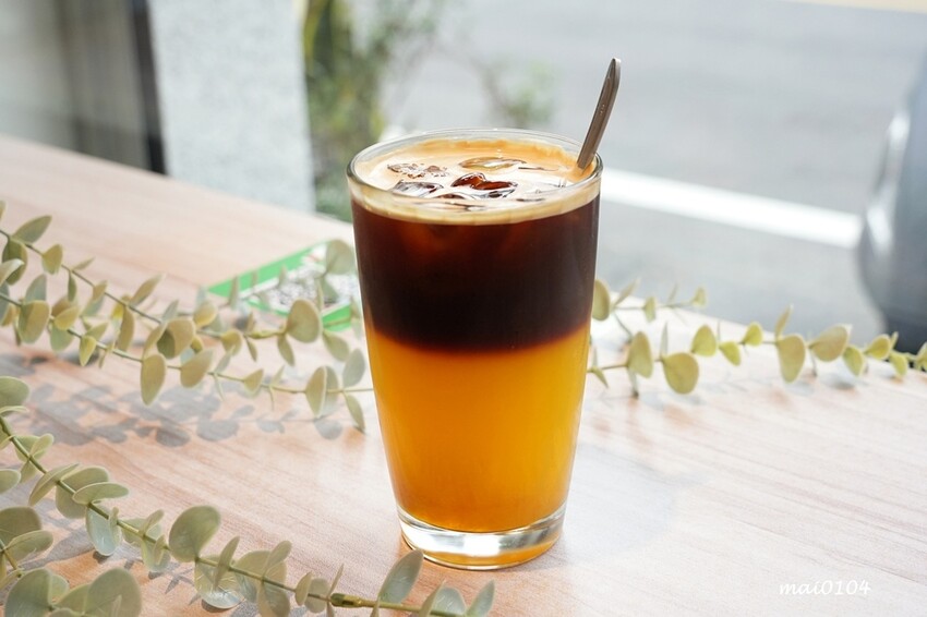 桃園咖啡廳推薦|慕光咖啡工作室~職人手沖咖啡專門店、限量冰滴咖啡、週三輕拿鐵特價中