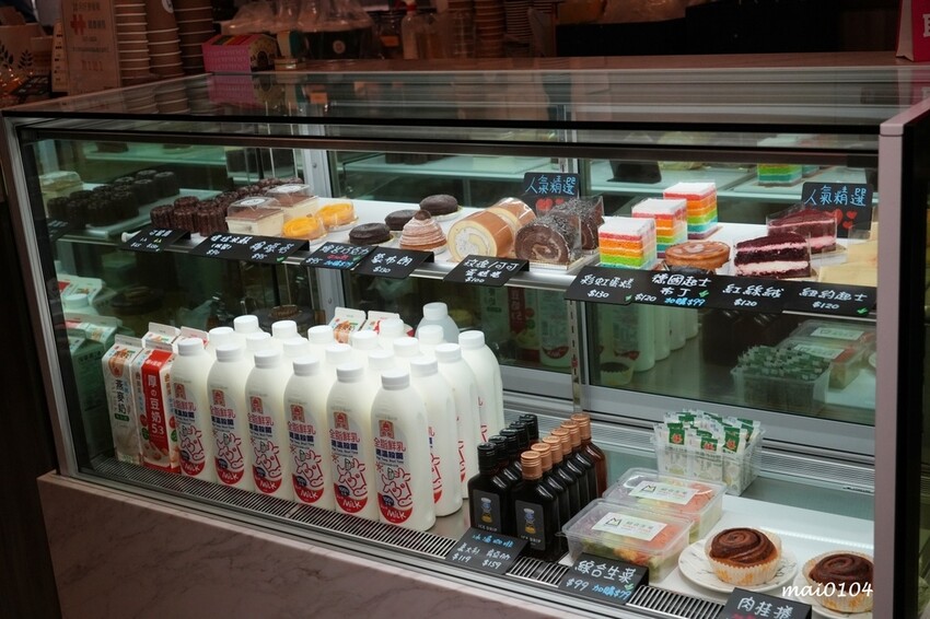 桃園咖啡廳推薦|慕光咖啡工作室~職人手沖咖啡專門店、限量冰滴咖啡、週三輕拿鐵特價中