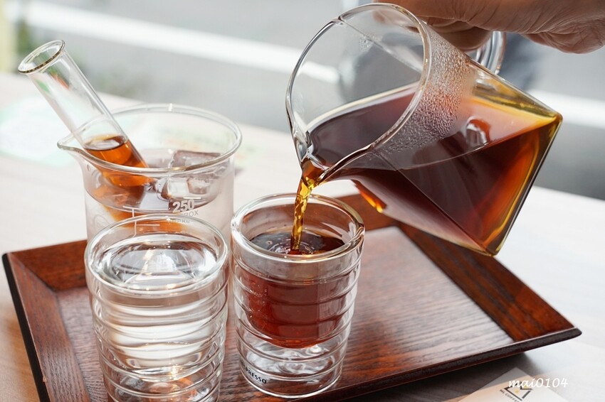 桃園咖啡廳推薦|慕光咖啡工作室~職人手沖咖啡專門店、限量冰滴咖啡、週三輕拿鐵特價中