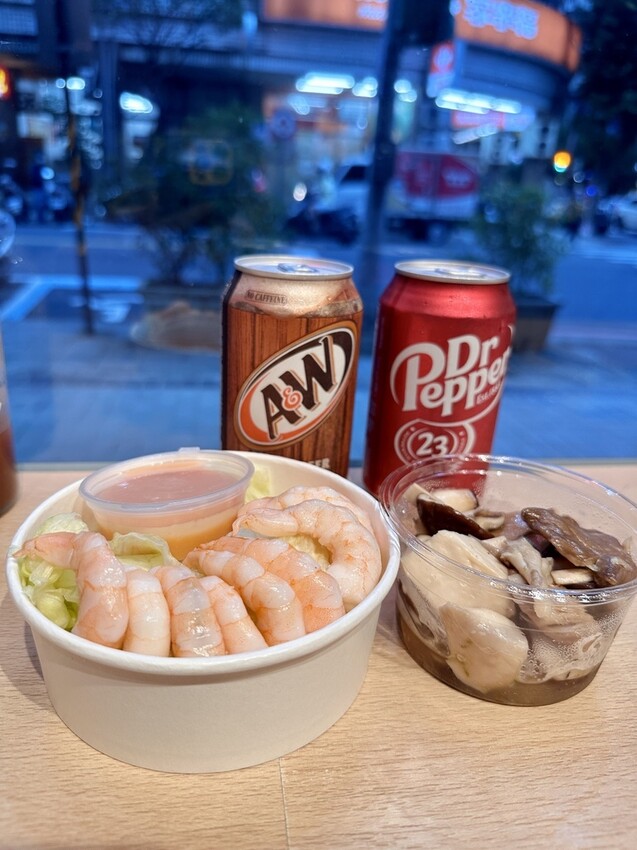 新北。永和︱頂溪站:法式起源的平價美式薄皮披薩Farina Pizza 法里娜披薩︱外帶自取9折