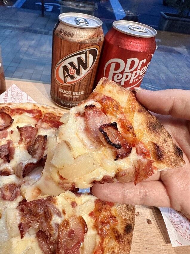 新北。永和︱頂溪站:法式起源的平價美式薄皮披薩Farina Pizza 法里娜披薩︱外帶自取9折