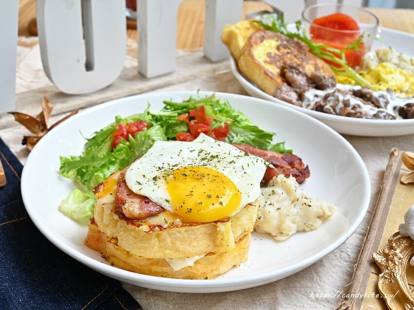 Ivorish東京超人氣法式吐司台中精誠店｜隱身在巷弄中的老宅人氣早午餐店，十週年聯名七三茶堂法式吐司，限量販售～