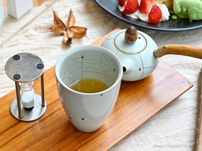 Ivorish東京超人氣法式吐司台中精誠店｜隱身在巷弄中的老宅人氣早午餐店，十週年聯名七三茶堂法式吐司，限量販售～