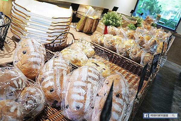 南投景點【中興新村散策】第一次來就愛慘的中興新村-漫遊文創眷村園區/每個角落都好好拍-還有吃不完的美食