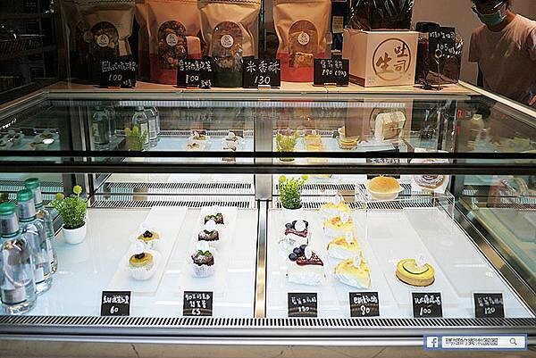 南投景點【中興新村散策】第一次來就愛慘的中興新村-漫遊文創眷村園區/每個角落都好好拍-還有吃不完的美食