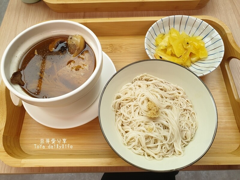 吉日起｜文青風裝潢的油飯、煲湯、手路菜 🌱豆芽愛吃在台中