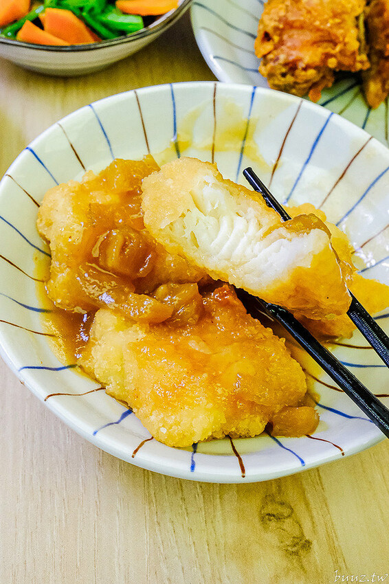 麻油雞腿麵線溫潤不燥,吉日起總鋪師傳傳承手路菜、香Q油飯,澎湃佛跳牆年菜限量推出!