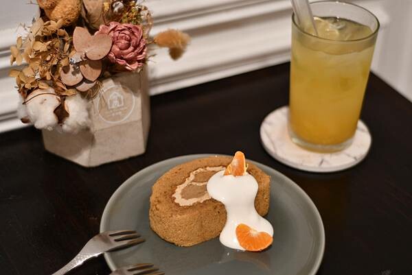 台南市北區【台南北區】有邑家~咖啡店竟然吃的到港式腸粉,還有素食腸粉喔!