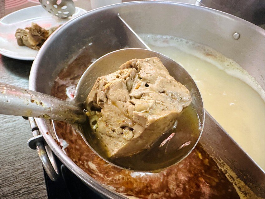 【紅九九個人鴛鴦鍋 松山店】一個人就開吃的麻辣鍋！正宗川味麻辣鍋 x 九宮格雙人套餐，松山區美食推薦！