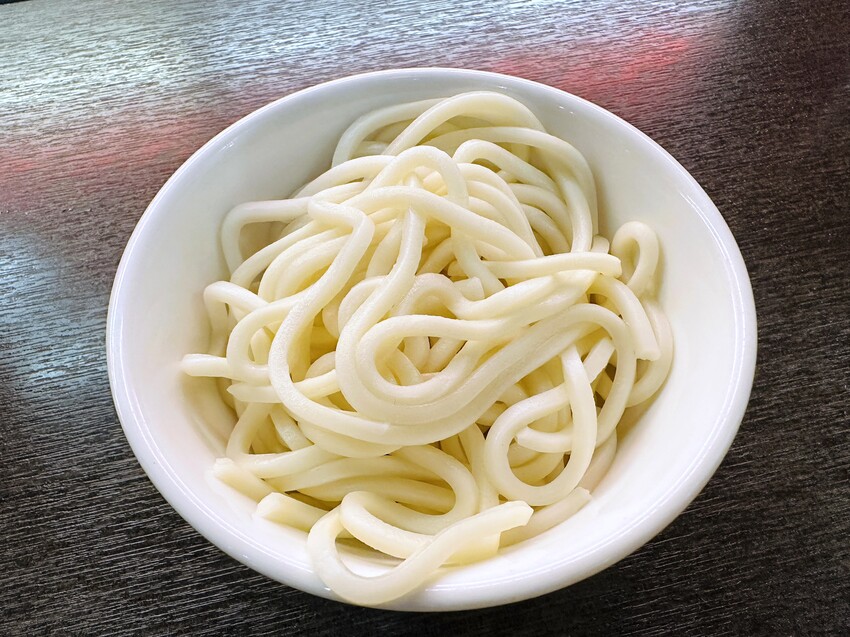 【紅九九個人鴛鴦鍋 松山店】一個人就開吃的麻辣鍋！正宗川味麻辣鍋 x 九宮格雙人套餐，松山區美食推薦！