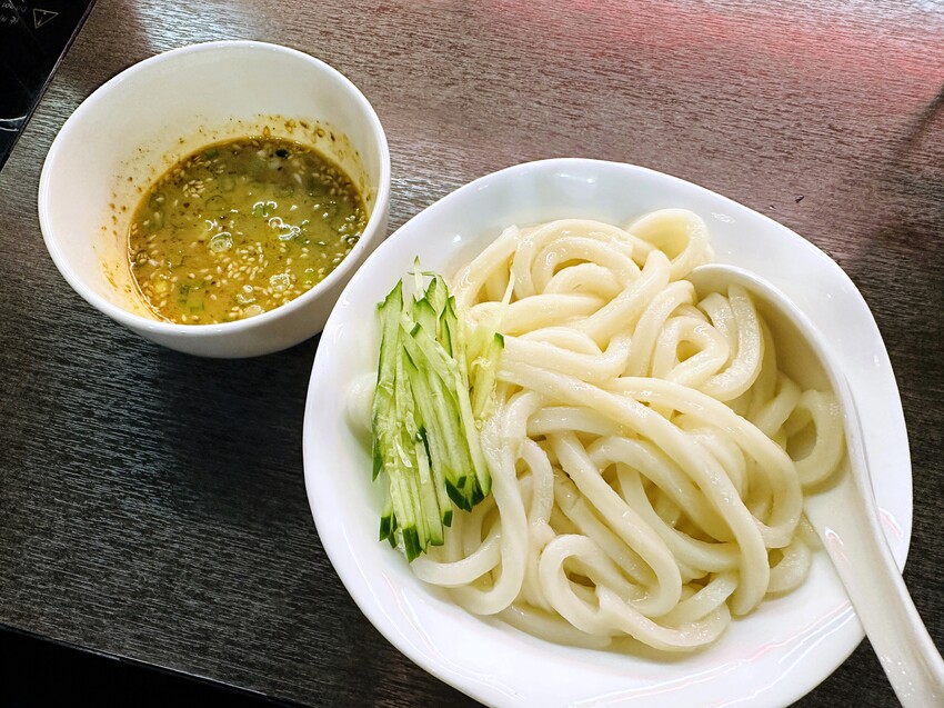 【紅九九個人鴛鴦鍋 松山店】一個人就開吃的麻辣鍋！正宗川味麻辣鍋 x 九宮格雙人套餐，松山區美食推薦！