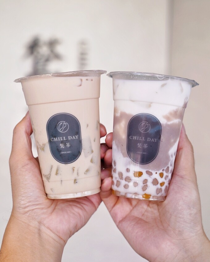 新竹在地手搖飲料品牌「鶖茶CHILLDAY」，融入新竹在地食材，竟然有北埔擂茶凍！整杯嫩仙草的關西仙草那堤、濃郁又真材實料的小芋圓芋泥那堤都不要錯過～ - 阿華田的美食日記