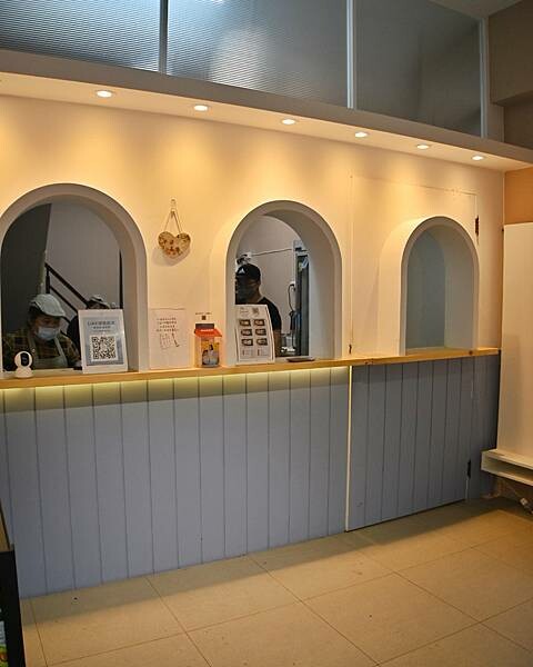 喜樂私廚健康餐盒|鼓山區美食|大推牛排餐盒|再加點炒蛋份量有三倍|11穀米與烤時蔬搭配出健康餐盒|食材料理烹煮皆使用耐熱酪梨油|