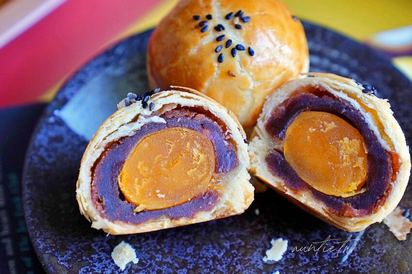 【台中】賴師傅蛋黃酥，只能預約沒有現場購買，隱身住宅區裡的神秘蛋黃酥專賣店