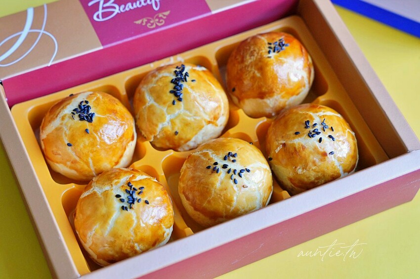 【台中】賴師傅蛋黃酥，只能預約沒有現場購買，隱身住宅區裡的神秘蛋黃酥專賣店