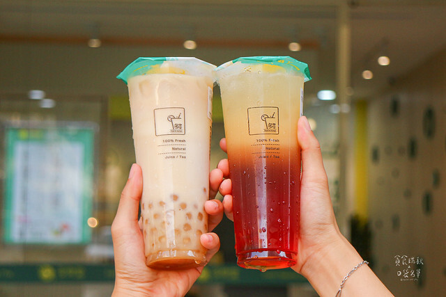 台中西屯|新鮮現榨果汁與茶湯完美融合。中科飲料推薦|柳香綠茶、芭芭檸檬、綠梅青青|多樂堂Tout le temp