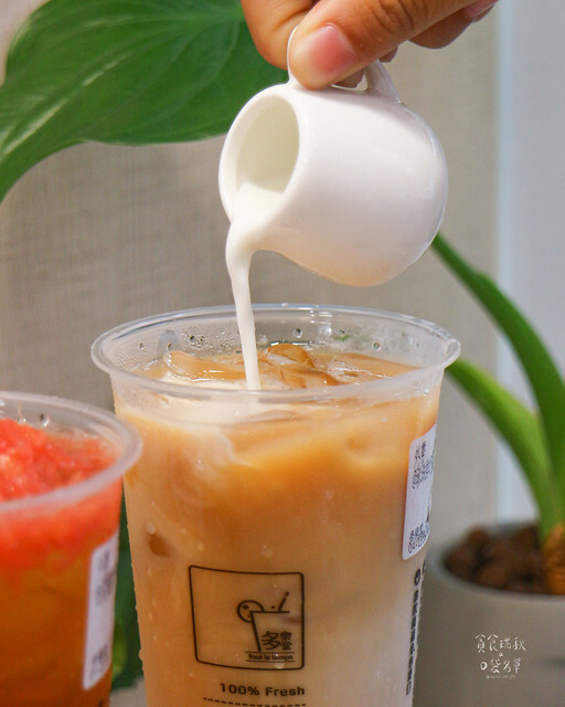 台中西屯|新鮮現榨果汁與茶湯完美融合。中科飲料推薦|柳香綠茶、芭芭檸檬、綠梅青青|多樂堂Tout le temp