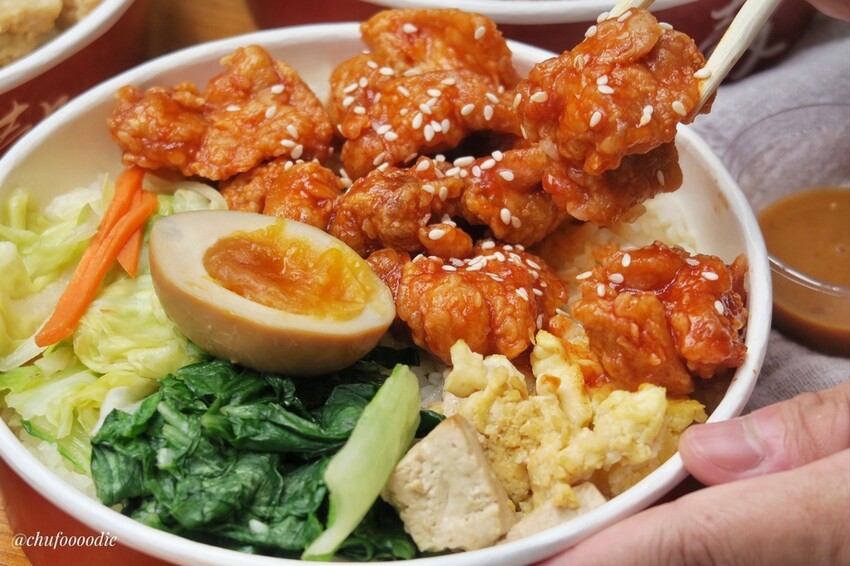 【貝穀南洋雞飯】異國料理泰式香米便當~將高級泰式料理打造成平價商業午餐 【貝穀南洋雞飯】異國料理泰式香米便當~將高級泰式料理打造成平價商業午餐