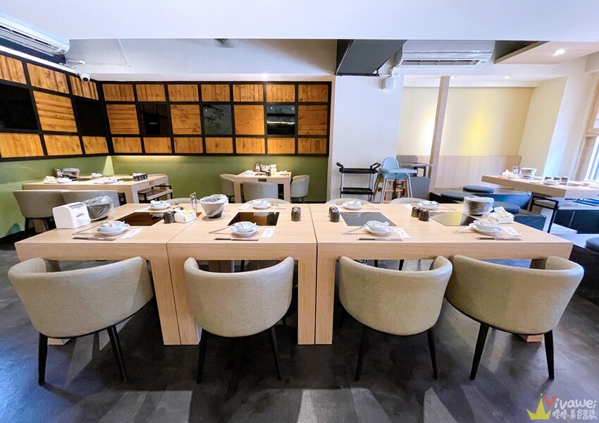 【蟳鮮屋 和牛·海鮮·健康鍋物】藝文特區高質感鍋物~水族箱現撈的活跳跳海鮮~打卡加碼送肉盤誠意十足~