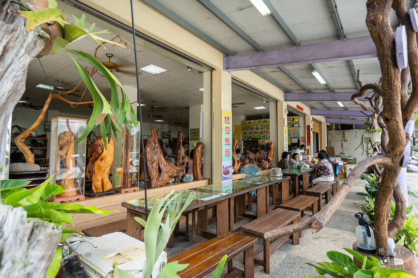 台中市新社區頭嵙山香菇 | 台中美食大推這間新社平價餐廳!招牌烤菇美味不輸雞排~