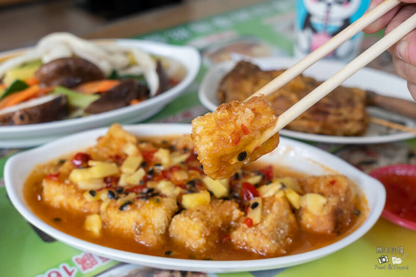 台中市新社區頭嵙山香菇 | 台中美食大推這間新社平價餐廳!招牌烤菇美味不輸雞排~