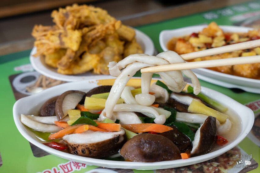 台中市新社區頭嵙山香菇 | 台中美食大推這間新社平價餐廳!招牌烤菇美味不輸雞排~