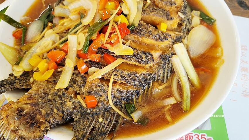 在地達人帶路！！Google 評論4.7高評價，新社必吃香菇大餐、還有熱炒類也不能錯過唷！！