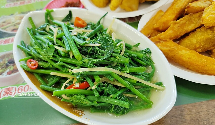 在地達人帶路！！Google 評論4.7高評價，新社必吃香菇大餐、還有熱炒類也不能錯過唷！！