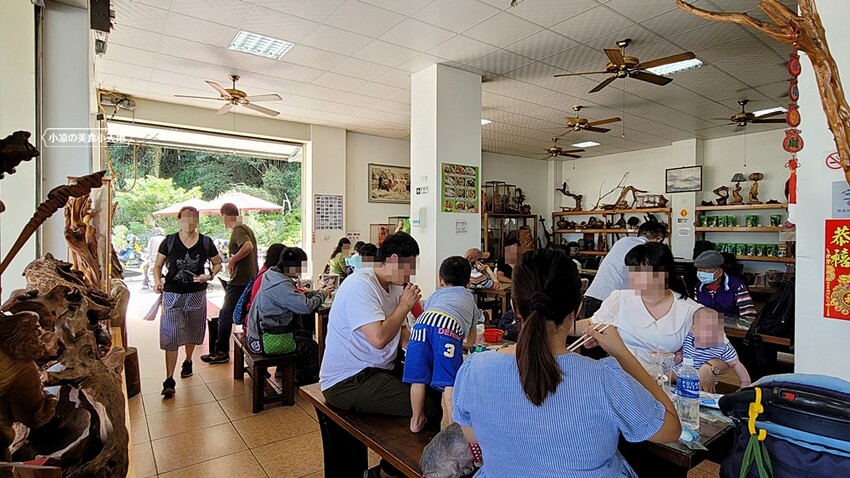 在地達人帶路！！Google 評論4.7高評價，新社必吃香菇大餐、還有熱炒類也不能錯過唷！！