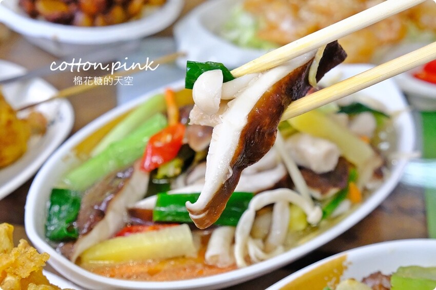 台中新社必吃推薦-頭嵙山香菇,菜單滿滿菇料理!熱炒美食也大推! - 棉花糖的天空