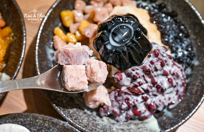 台中高CP值冰店,剉冰加煉乳不加價、手工熬煮配料-妮妮布魯