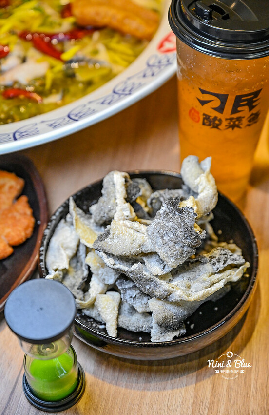 刁民酸菜魚第3家分店就在台中公益路，南屯宵夜美食新選擇 -妮妮布魯
