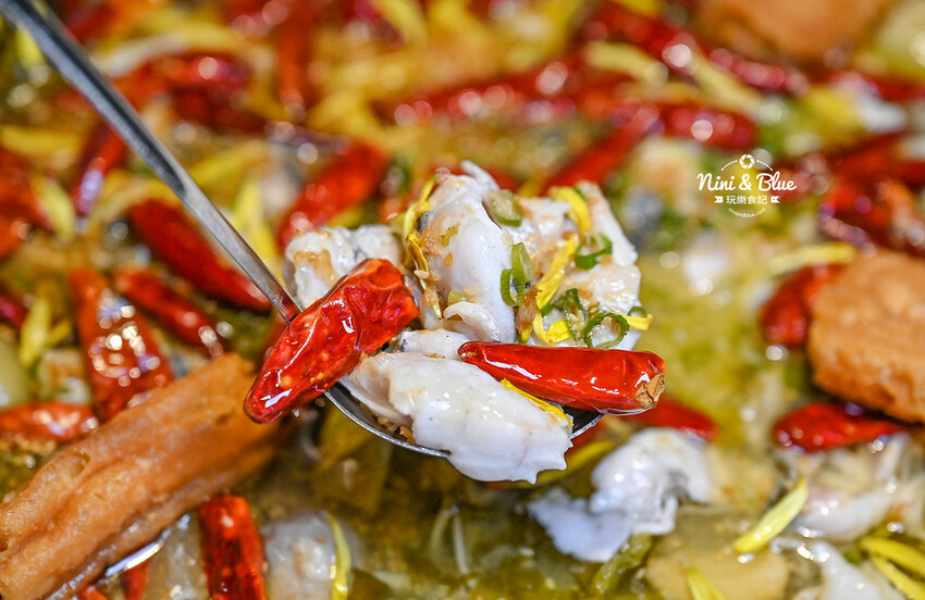 刁民酸菜魚第3家分店就在台中公益路，南屯宵夜美食新選擇 -妮妮布魯