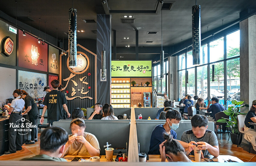 刁民酸菜魚第3家分店就在台中公益路，南屯宵夜美食新選擇 -妮妮布魯