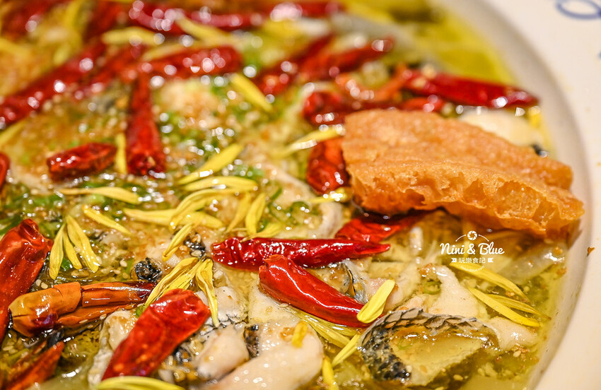 刁民酸菜魚第3家分店就在台中公益路，南屯宵夜美食新選擇 -妮妮布魯