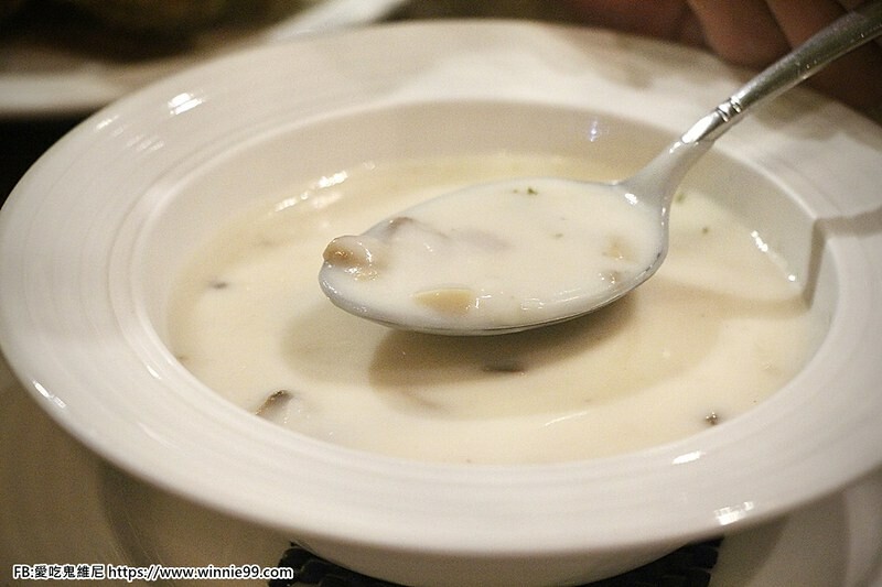 台中西屯【小紐約 Little New York Cafe’】高CP值大份量早午餐,義式料理推薦,深耕台中多年擁有好口碑,是東海中科商圈必吃美食,聚餐的好選擇