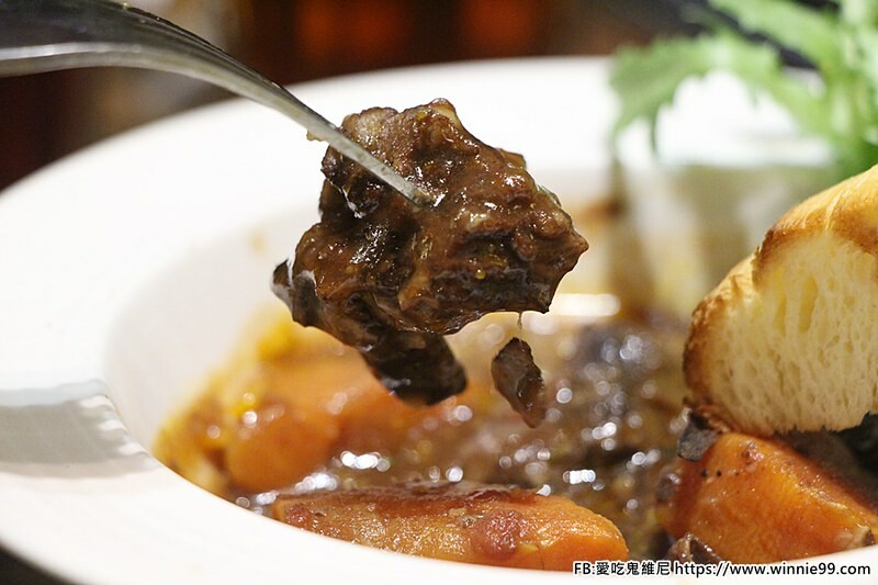 台中西屯【小紐約 Little New York Cafe’】高CP值大份量早午餐,義式料理推薦,深耕台中多年擁有好口碑,是東海中科商圈必吃美食,聚餐的好選擇